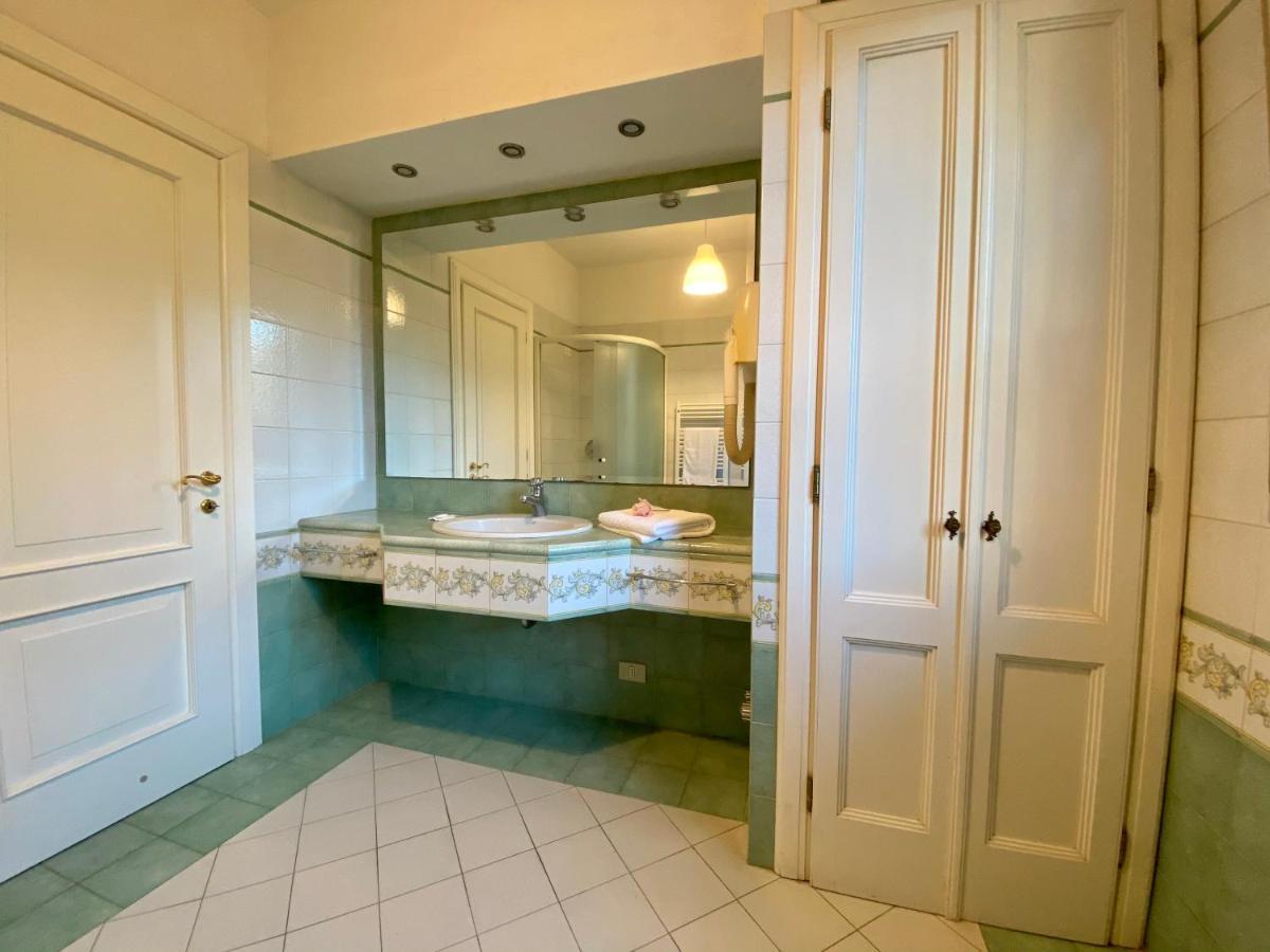 Villa Alda Suites & Rooms チェルヴィア エクステリア 写真