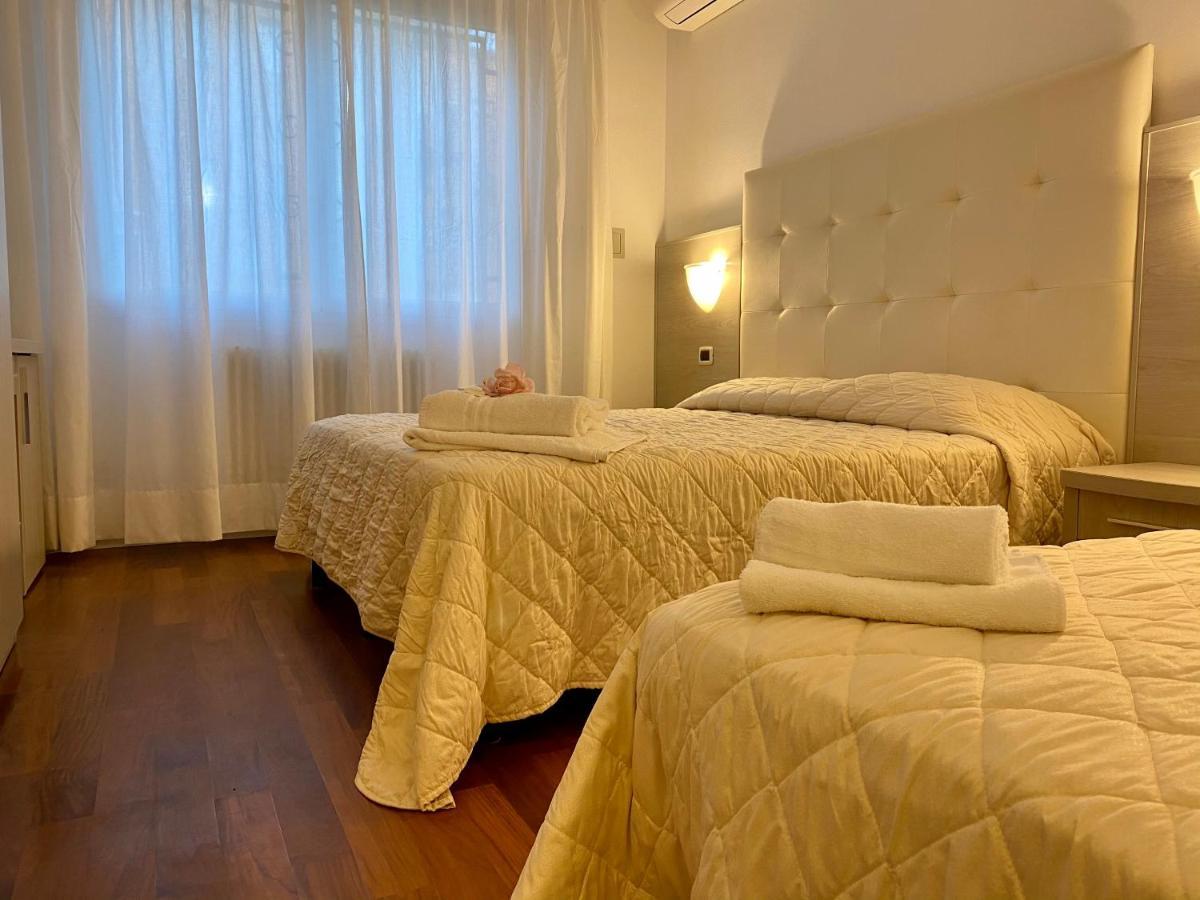 Villa Alda Suites & Rooms チェルヴィア エクステリア 写真