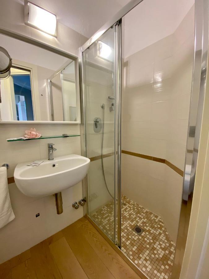 Villa Alda Suites & Rooms チェルヴィア エクステリア 写真