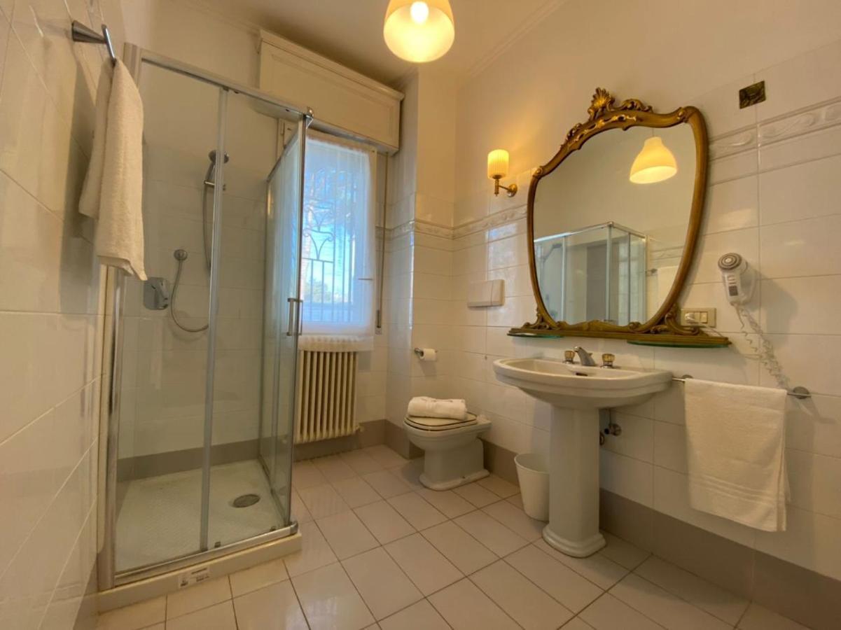 Villa Alda Suites & Rooms チェルヴィア エクステリア 写真