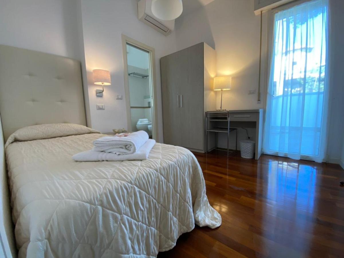 Villa Alda Suites & Rooms チェルヴィア エクステリア 写真