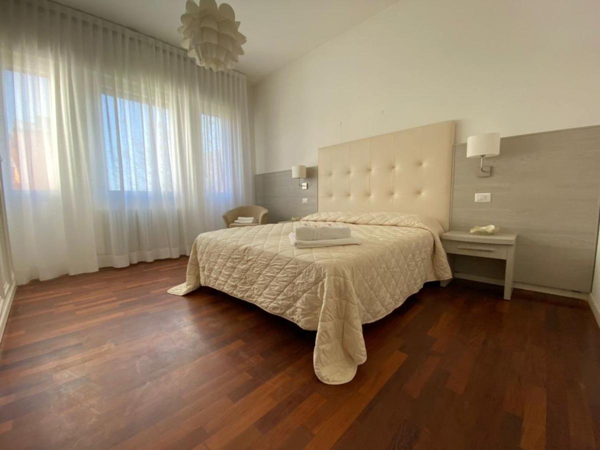 Villa Alda Suites & Rooms チェルヴィア エクステリア 写真